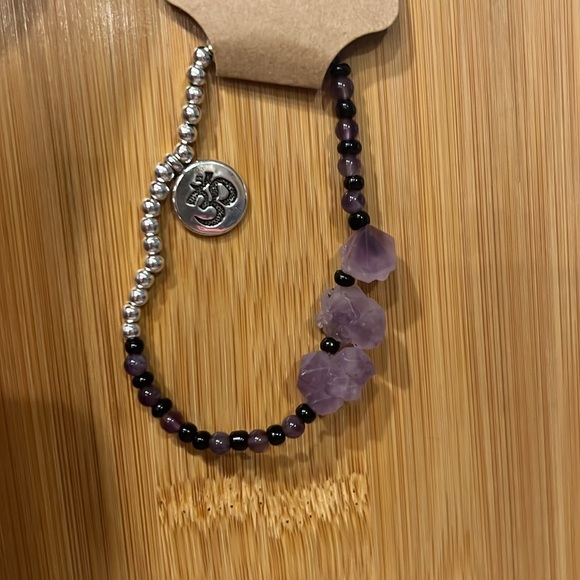A+++ Graded Amethyst, Black Onyx and .925 Tibetan Silver Bracelet - Picture 3 of 4